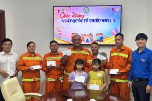 HỌP MẶT CHÀO MỪNG NGÀY QUỐC TẾ THIẾU NHI 1/6 💞
